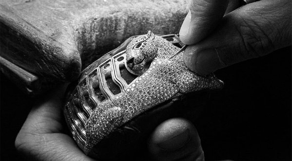 Iconic Panthere Design-Cartier